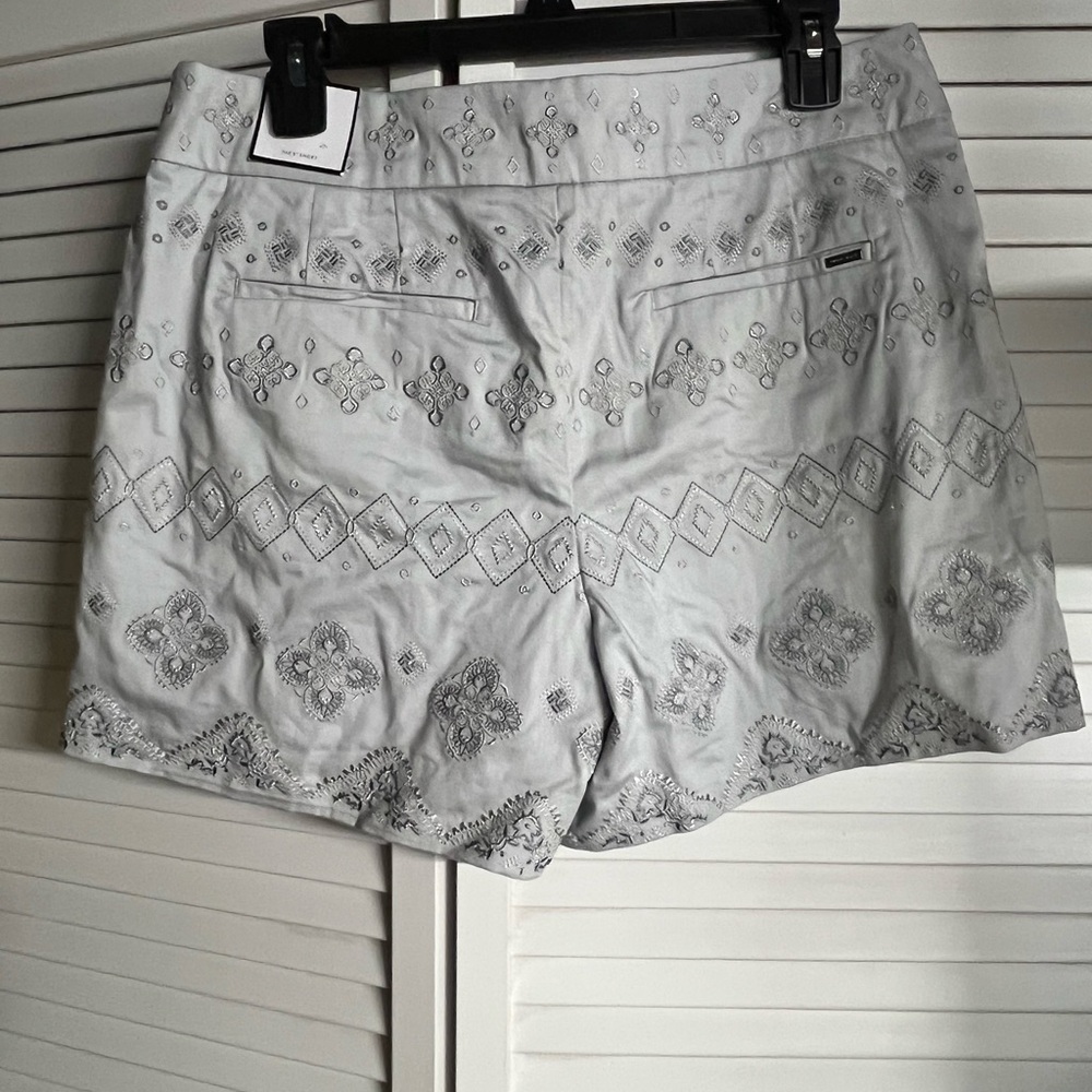 White House Black Market Light Gray Embroidered High-Waist Shorts - Picture 8 of 11
